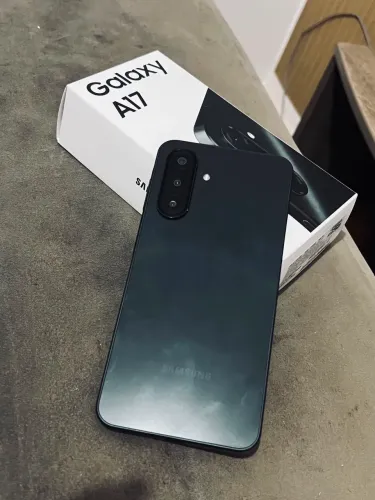 SAMSUNG A17 CONSERVADO