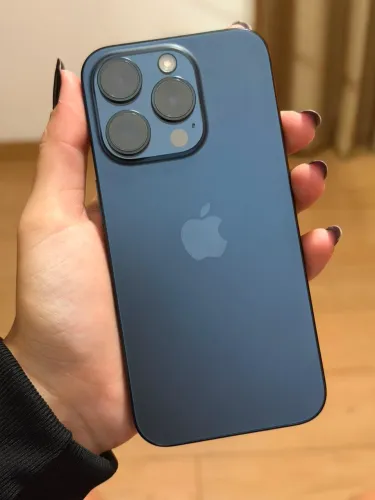 IPHONE 15 PRO ( ORIGINAL )