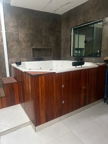 Banheira de hidromassagem para 6pessoas