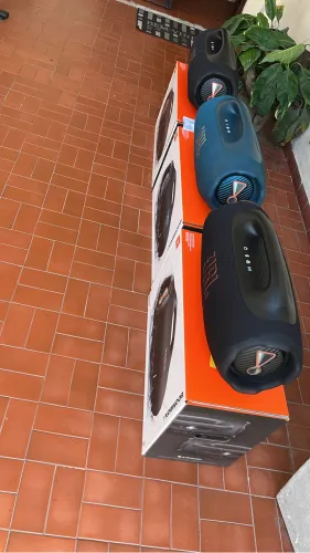 Bombox 4