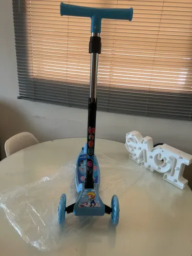 Patinete NOVO bandeirantes com luzes de led ! meu filho ganhou dois