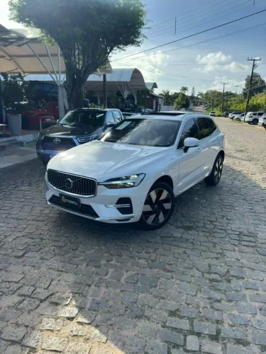 Volvo XC-60 T-8 Ultimate 2.0 AWD (híbrido) 2024