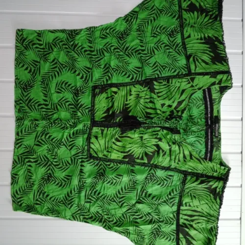 Camisa Verde com estampa tamanho M CAMISA feminina