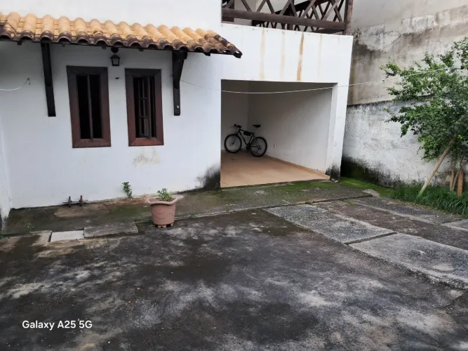 CASA Céu Azul grande e espaçosa, garagem 4 vagas