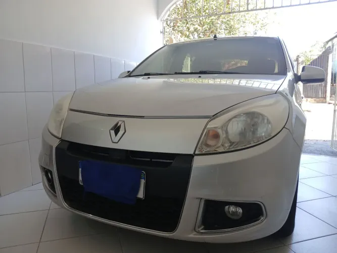 Renault Sandero Privilège Hi-flex 1.6 16V 5P AUT 2012