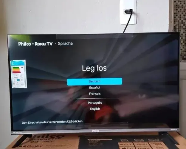 Tv philco roku novinha em perfeito estado poucos meses de uso