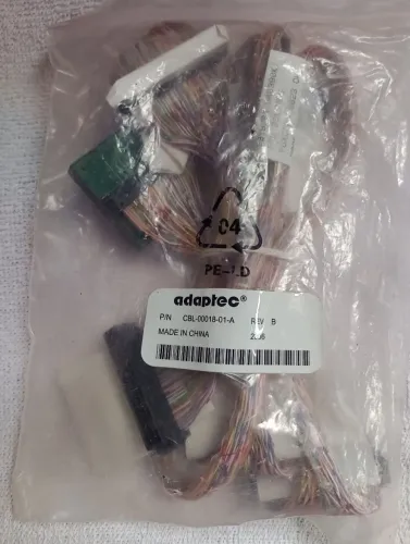 Cabo adaptec cbl-00018-01a rev b