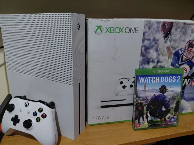 XBOX ONE SLIM 1 TB