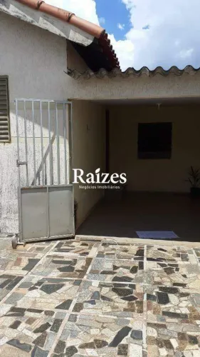 Casa residencial à venda no Luizote de Freitas, em Uberlândia