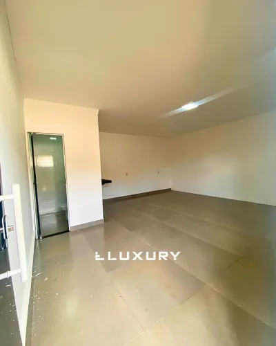 Sala comercial para locação na Avenida Central Uirapuru