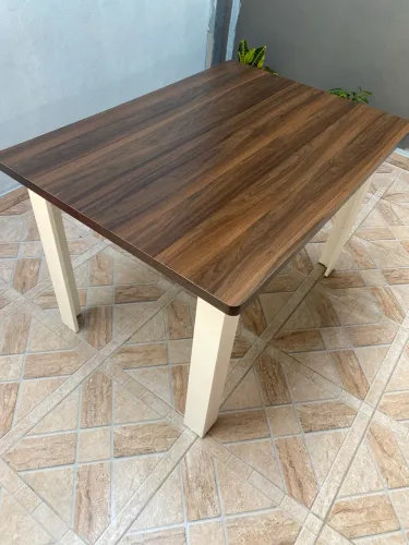 Vendo mesa em MDF - linda!