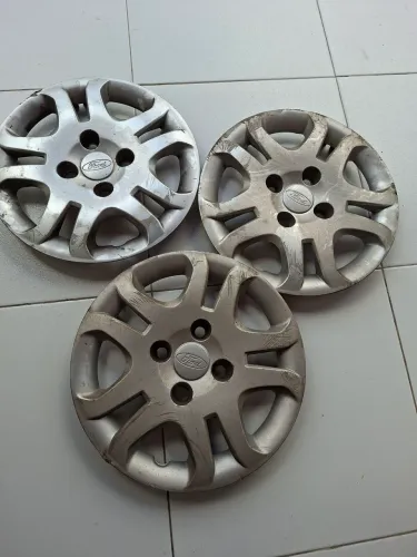 Calotas aro 14 ford fiesta
