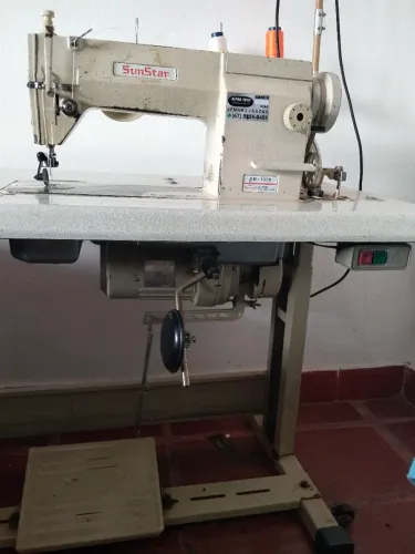 Máquina de custura industrial
