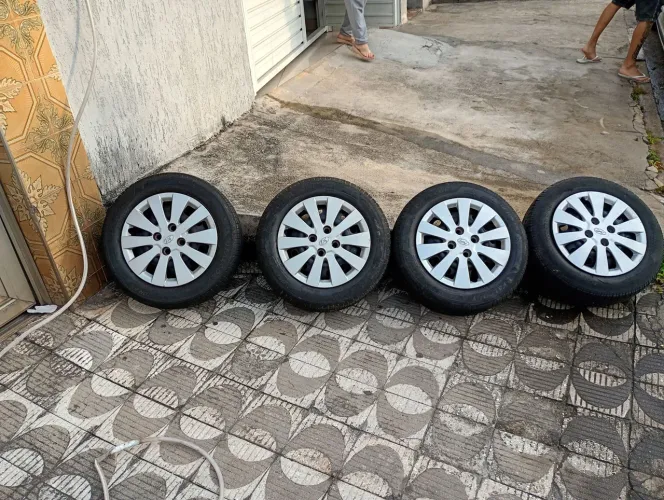 Jogo de rodas de ferro aro 14 Honda fit