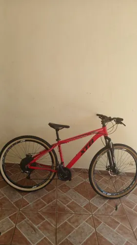 Bicicleta aro 29 otima
