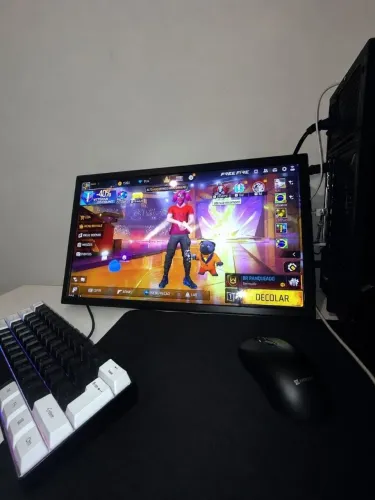 Computador para jogos e estudos