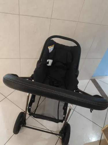 Carrinho Galzerano+ bebê conforto+ colchão
