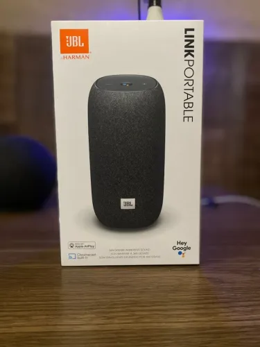 Caixa de Som Portátil JBL com Wi-Fi