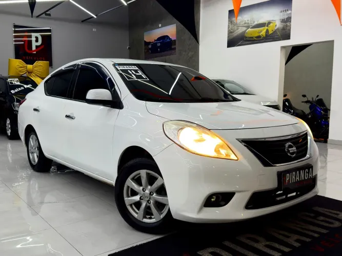 Nissan Versa SV 1.6 16V Flex Fuel 4P Mec. 2014