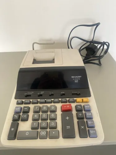 Calculadora Sharp EL-2630P usada
