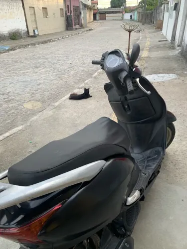 Honda lead