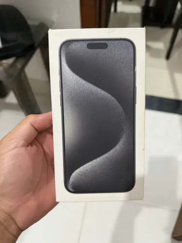 Caixa iPhone 15 pro max preto