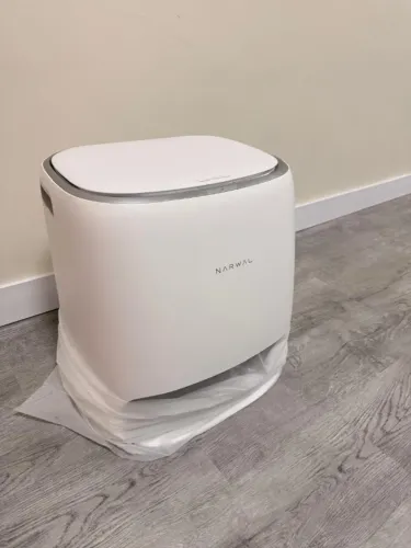 Narwal Freo Pro Robô Aspirador e Mop - Novo