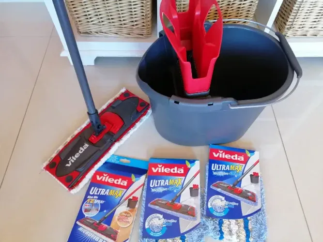 MOP para limpar chão, esfregão, importado da ITÁLIA - SISTEMA da marca VILEDA, artigo NOVO