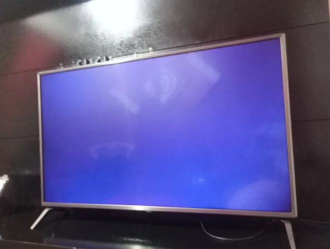 Tv LG 4k ,43 polegadas com detalhe