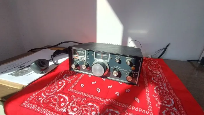 Rádio transceptor ATLAS 210X