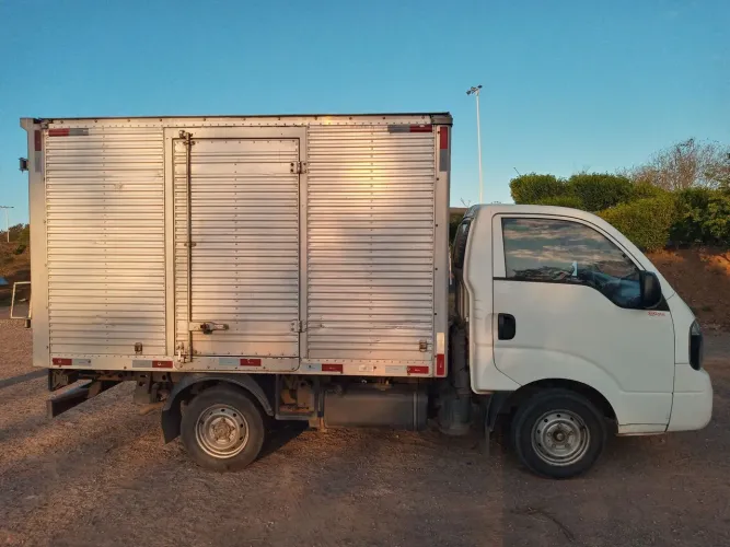 Kia Motors Bongo K-2500 2.5 4X2 TB Diesel 2016