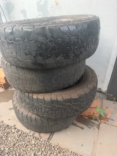 Pneu aro 15
