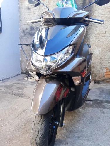 Yamarra fluo 125 cc 