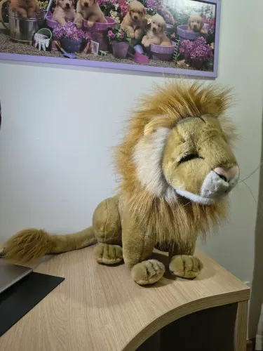 Leão grande de pelúcia (45 cm de altura)