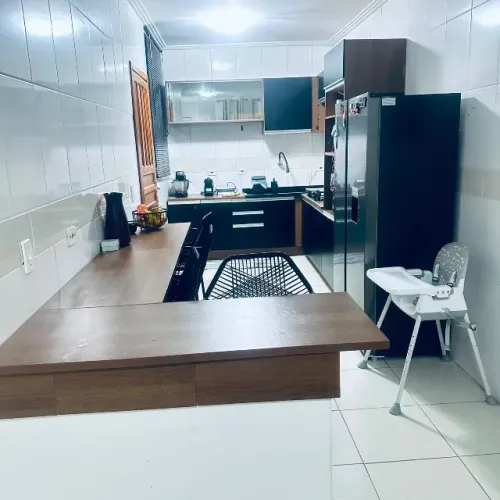 Casa 2 quarto, garagem, sala,lavanderia
