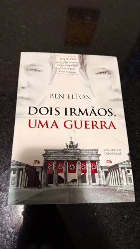 Livro: Dois irmãos, uma guerra, de Ben Elton