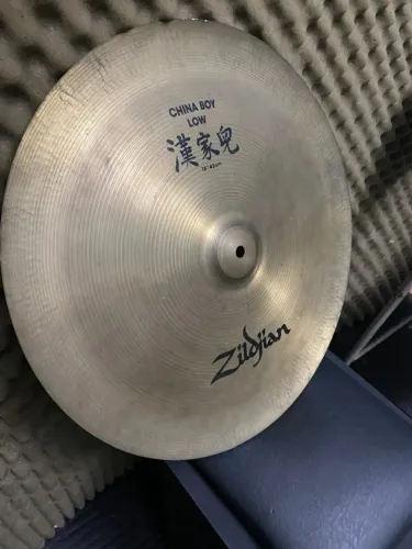 Prato Zildjian A China Boy Low 18