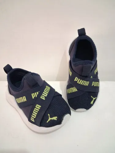 Tenis infantil Puma n 19 em bom estado 
