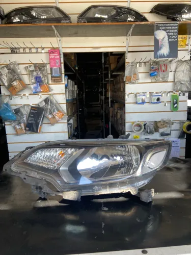 Farol Honda fit lado esquerdo original 15/18 