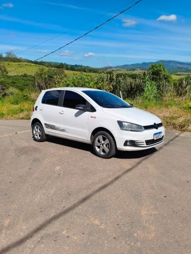 Volkswagen Fox Rock IN RIO 1.6 MI Total Flex 8V 5P 2016