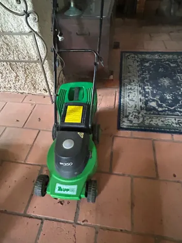 Cortador de grama wM-350 com recolhedor e roçadeira