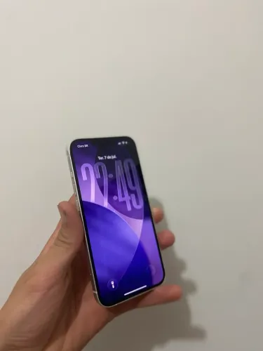 iPhone 13 na cor branca muito novo 128gb