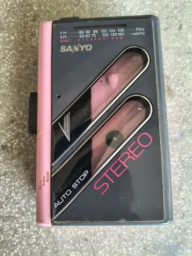 Walkman Sanyo* não funciona*