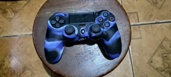 Playstation 4 * whatsapp