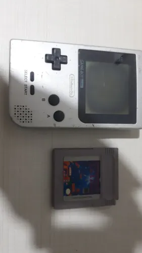 Game Boy liga saí som mais não sai a emagen