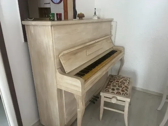 Piano Fritz Dobbert Antigo