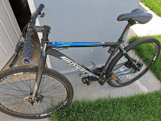 Bicicleta pra sair hoje preço ótimo motivo doença. 
