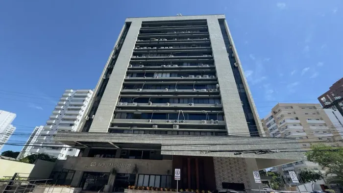 Salas comerciais 100m² no Dionísio Torres com 3 ambientes