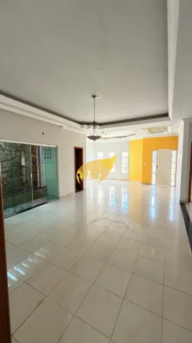 CASA RESIDENCIAL em CUIABÁ - MT, JARDIM ITÁLIA