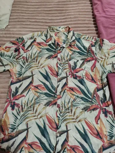 Vendo camisa masculina em algodão